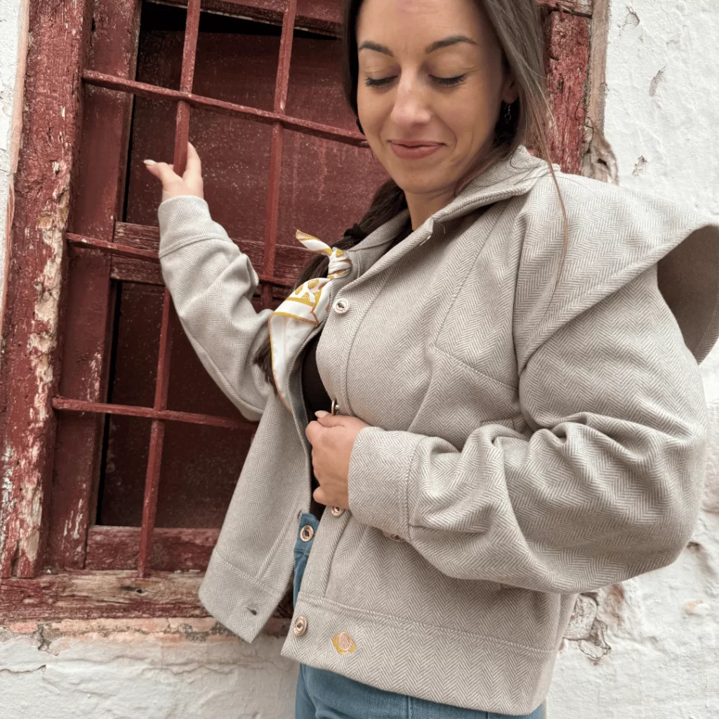 CHAQUETA VOLANTES