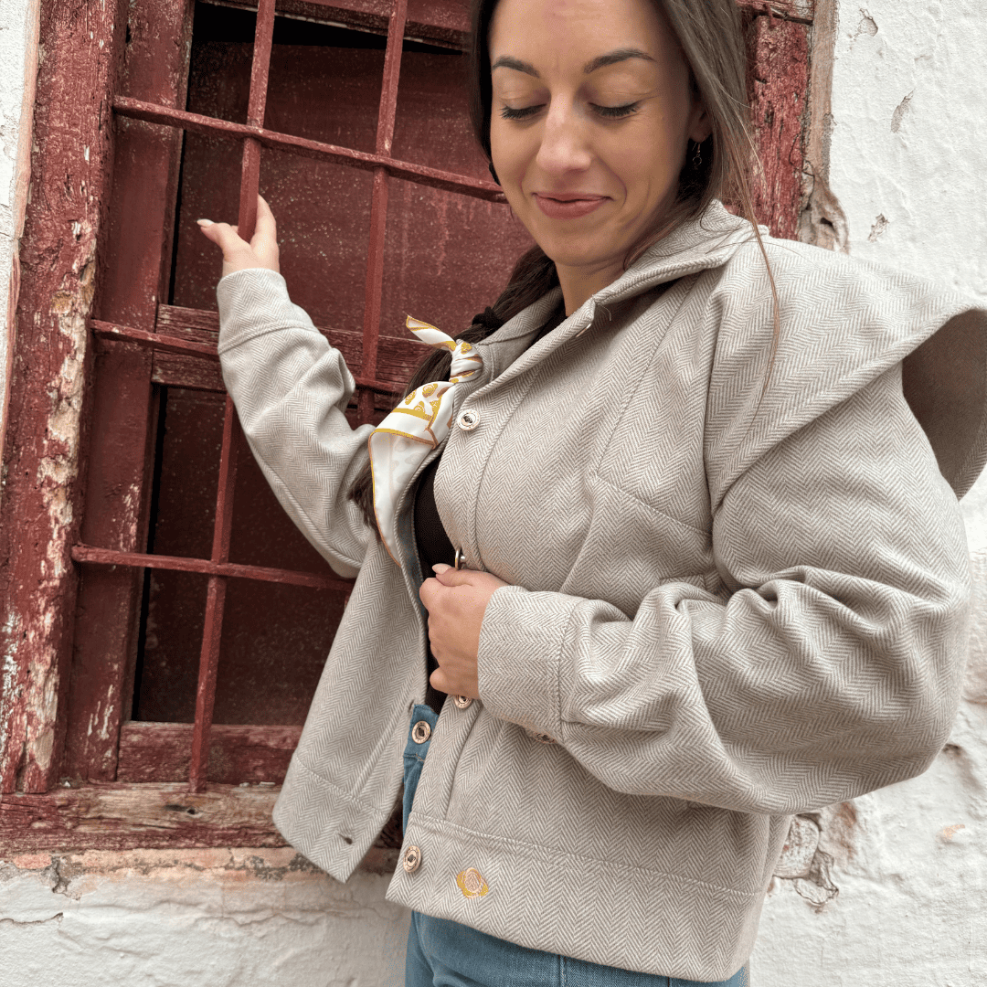 CHAQUETA VOLANTES